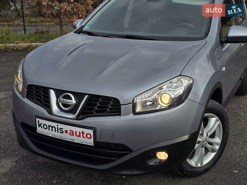 Внедорожник / Кроссовер Nissan Qashqai 2010 в Хмельницком