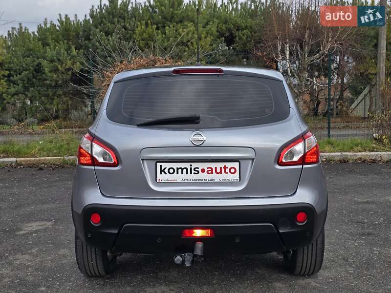 Внедорожник / Кроссовер Nissan Qashqai 2010 в Хмельницком