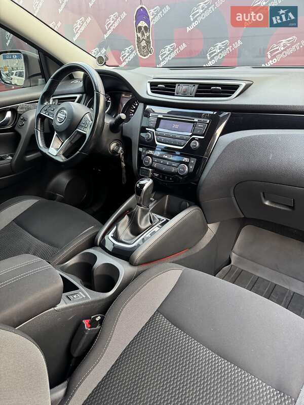 Позашляховик / Кросовер Nissan Qashqai 2018 в Сумах