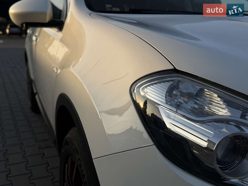 Внедорожник / Кроссовер Nissan Qashqai 2013 в Луцке