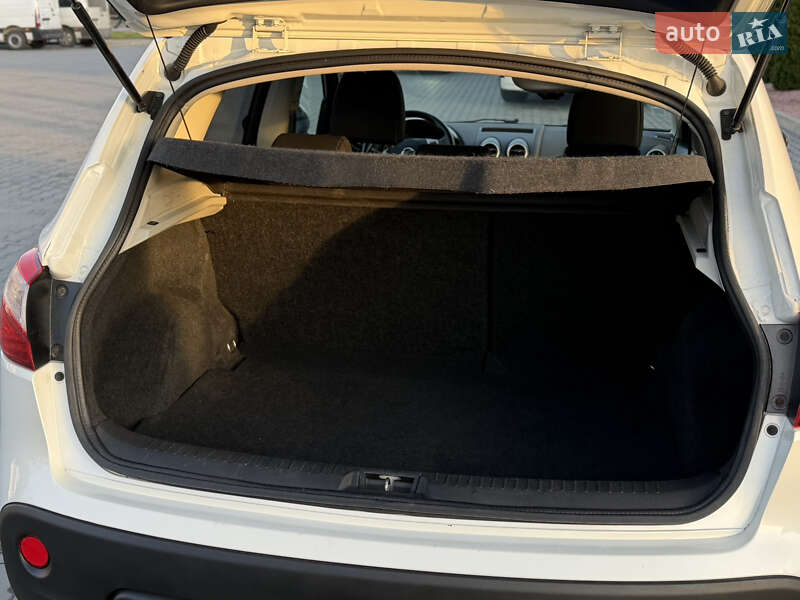 Внедорожник / Кроссовер Nissan Qashqai 2013 в Луцке