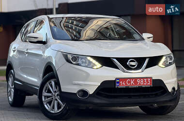Внедорожник / Кроссовер Nissan Qashqai 2016 в Ивано-Франковске