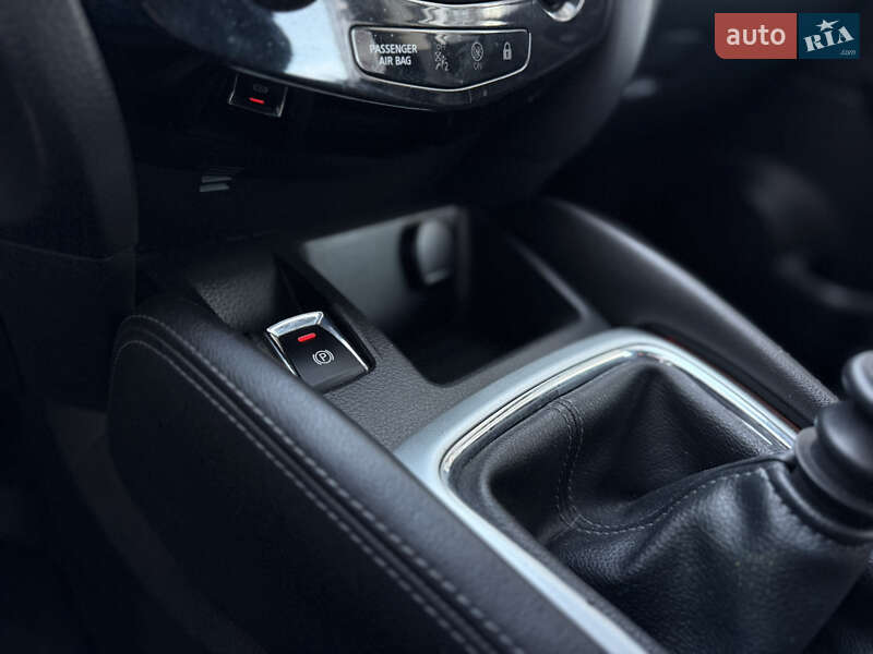 Внедорожник / Кроссовер Nissan Qashqai 2016 в Ивано-Франковске фото 47 Внедорожник / Кроссовер Nissan Qashqai 2016 в Ивано-Франковске