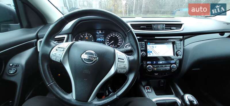 Позашляховик / Кросовер Nissan Qashqai 2015 в Кременчуці