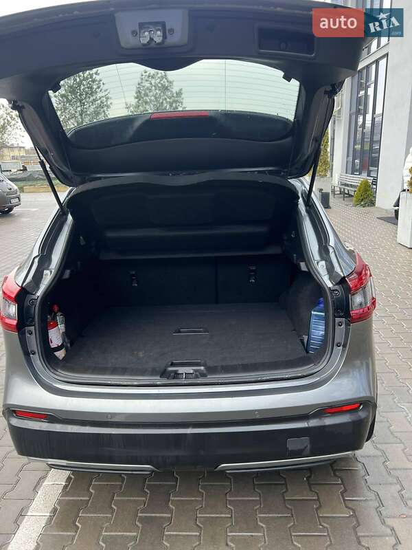 Внедорожник / Кроссовер Nissan Qashqai 2017 в Ровно фото 4 Внедорожник / Кроссовер Nissan Qashqai 2017 в Ровно