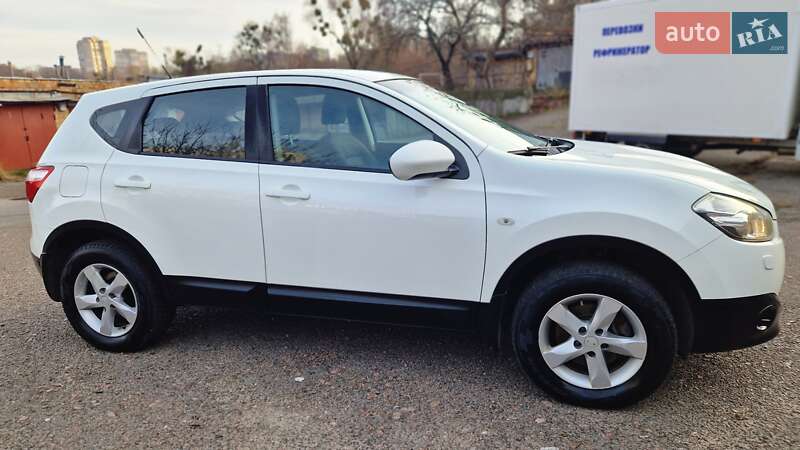Внедорожник / Кроссовер Nissan Qashqai 2011 в Киеве