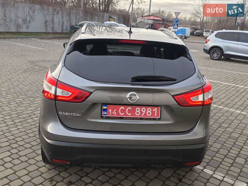 Внедорожник / Кроссовер Nissan Qashqai 2017 в Ивано-Франковске