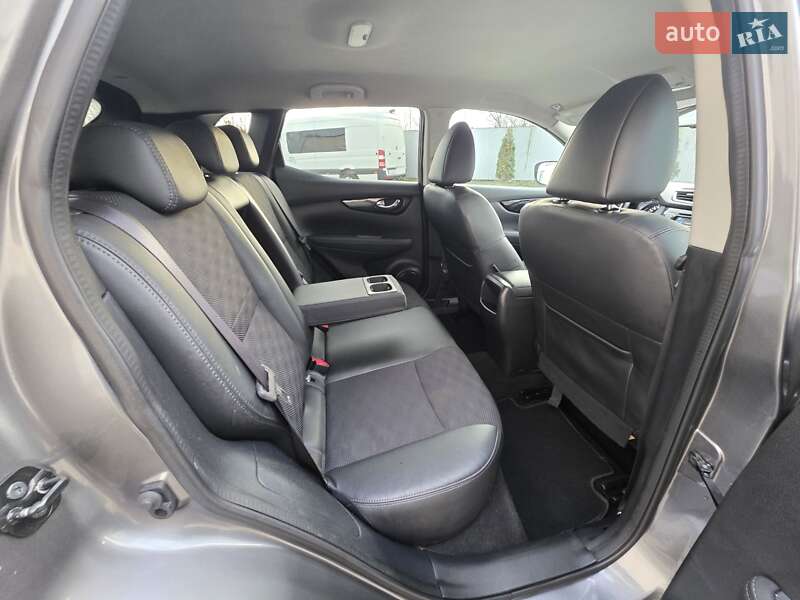 Внедорожник / Кроссовер Nissan Qashqai 2017 в Ивано-Франковске