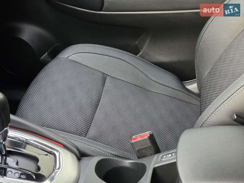 Внедорожник / Кроссовер Nissan Qashqai 2017 в Ивано-Франковске