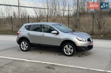 Внедорожник / Кроссовер Nissan Qashqai 2010 в Коростене