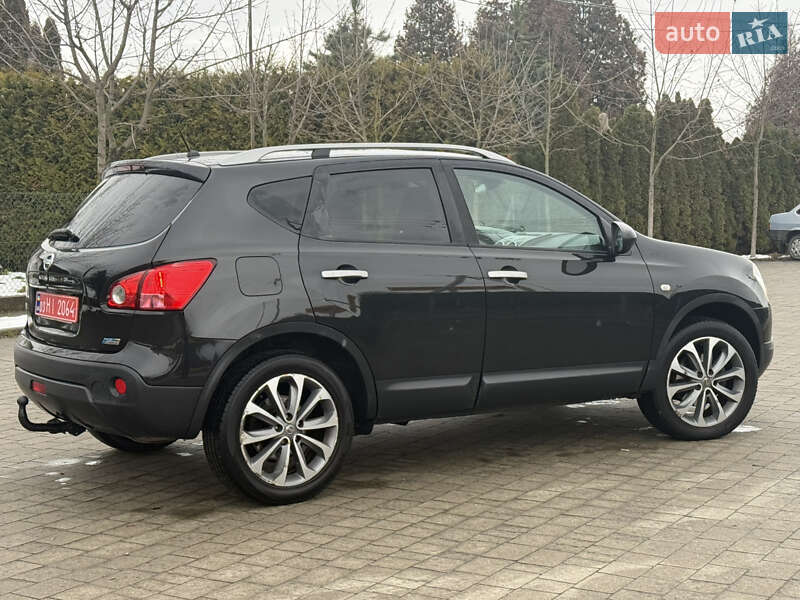 Позашляховик / Кросовер Nissan Qashqai 2009 в Львові