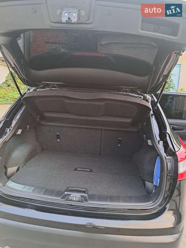 Позашляховик / Кросовер Nissan Qashqai 2014 в Чорткові