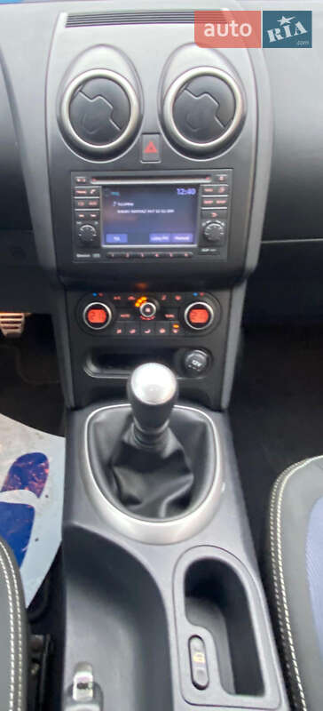 Внедорожник / Кроссовер Nissan Qashqai 2011 в Ровно