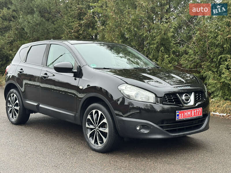 Позашляховик / Кросовер Nissan Qashqai 2012 в Рівному