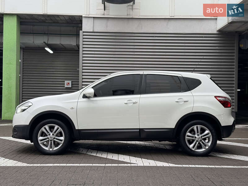 Позашляховик / Кросовер Nissan Qashqai 2012 в Києві