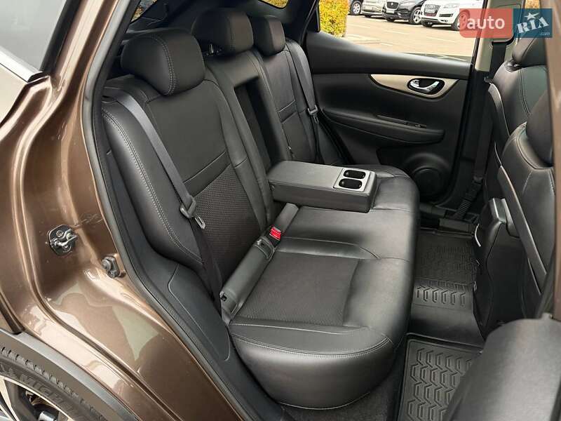 Внедорожник / Кроссовер Nissan Qashqai 2017 в Киеве