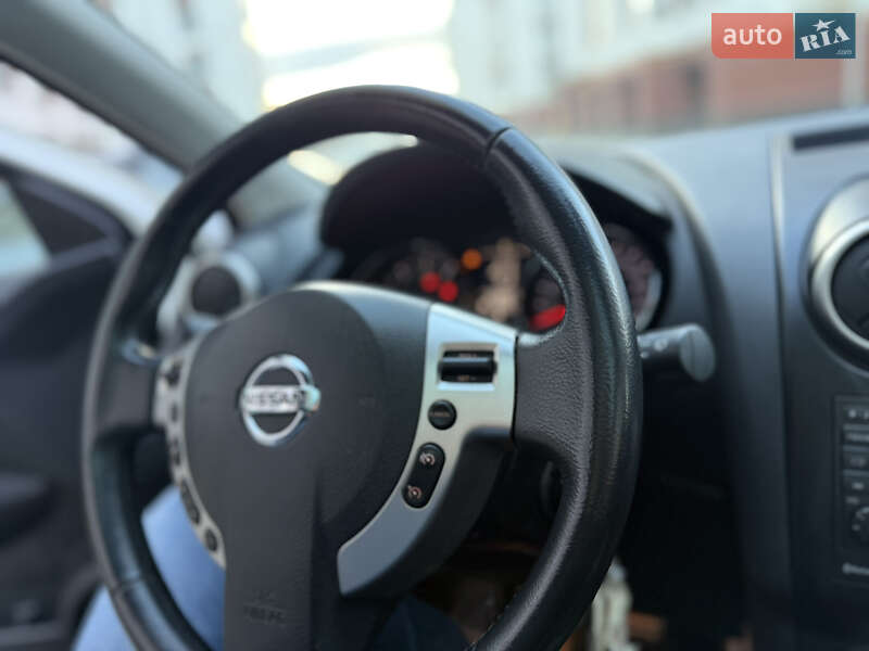 Внедорожник / Кроссовер Nissan Qashqai 2012 в Ивано-Франковске