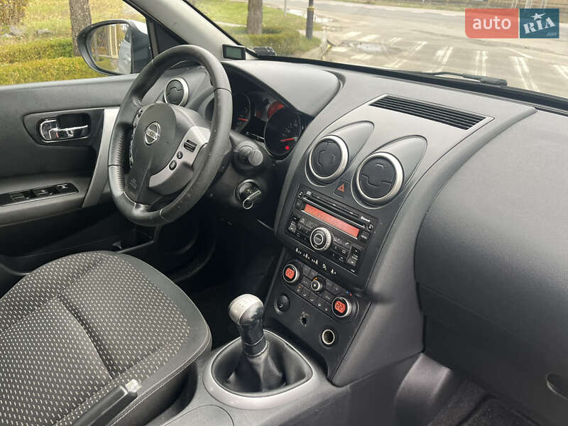 Внедорожник / Кроссовер Nissan Qashqai 2008 в Сарнах