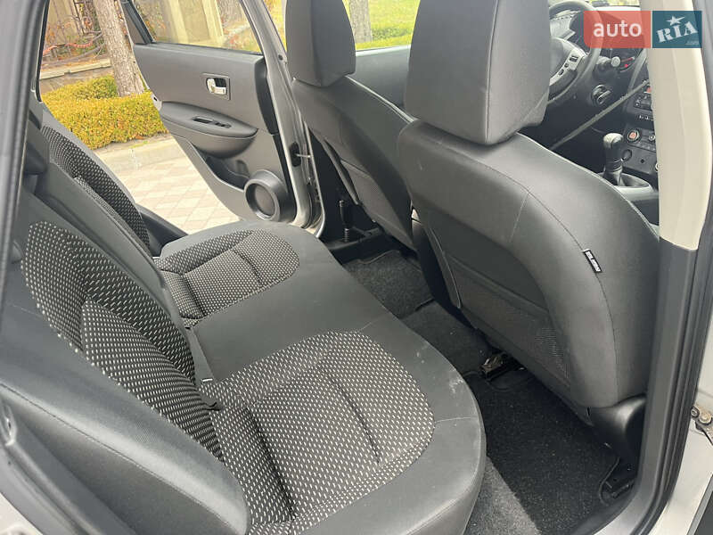 Внедорожник / Кроссовер Nissan Qashqai 2008 в Сарнах