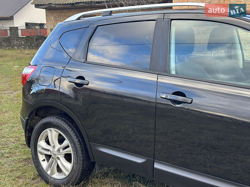 Внедорожник / Кроссовер Nissan Qashqai 2011 в Луцке