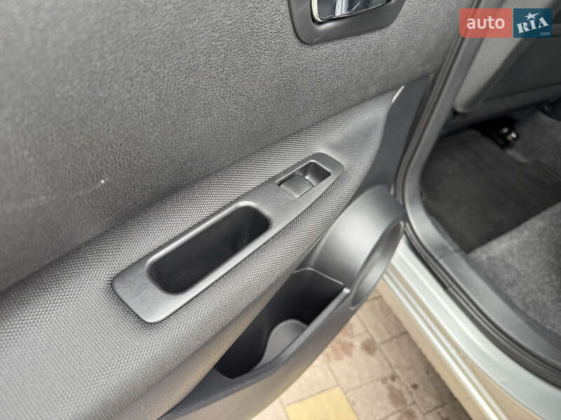 Позашляховик / Кросовер Nissan Qashqai 2012 в Тернополі