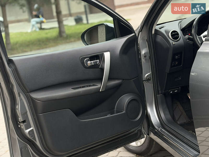 Позашляховик / Кросовер Nissan Qashqai 2011 в Івано-Франківську