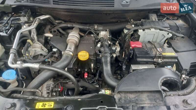 Позашляховик / Кросовер Nissan Qashqai 2011 в Луцьку