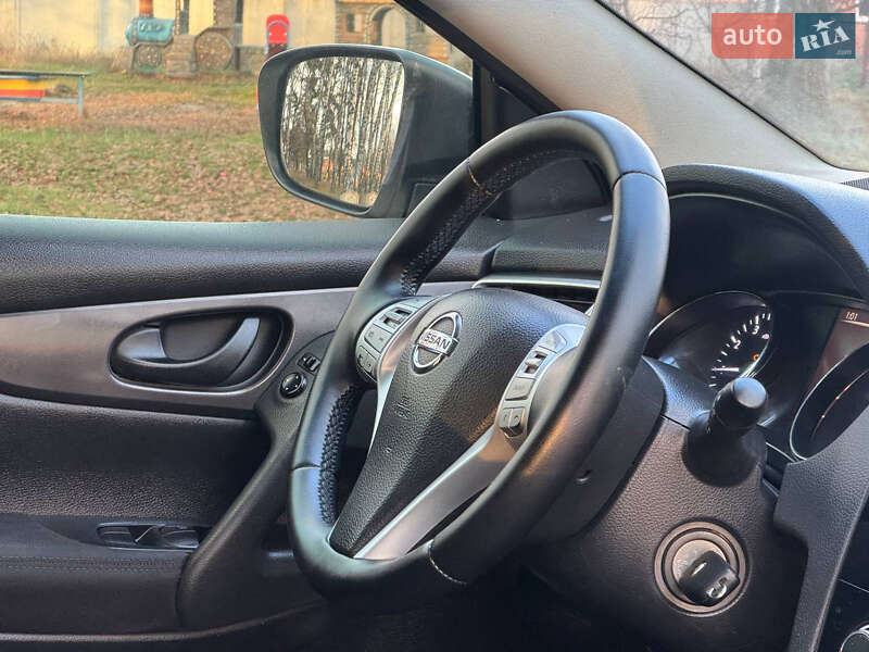 Позашляховик / Кросовер Nissan Qashqai 2018 в Охтирці