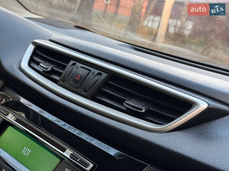 Позашляховик / Кросовер Nissan Qashqai 2018 в Охтирці