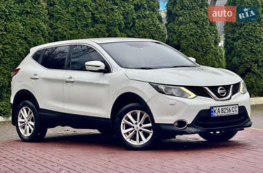 Внедорожник / Кроссовер Nissan Qashqai 2015 в Киеве