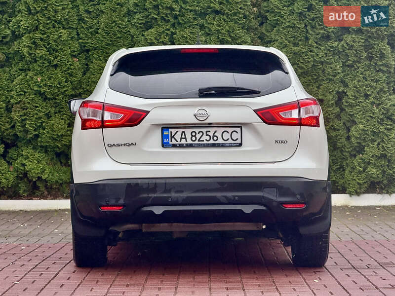 Позашляховик / Кросовер Nissan Qashqai 2015 в Києві