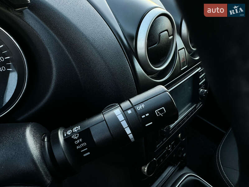 Позашляховик / Кросовер Nissan Qashqai 2012 в Стрию