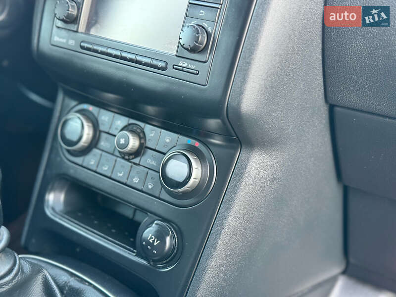 Позашляховик / Кросовер Nissan Qashqai 2012 в Стрию