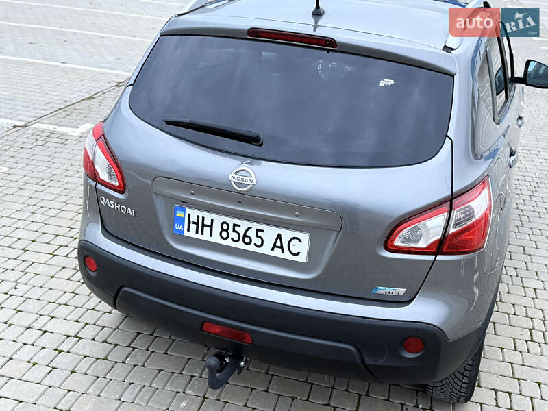 Позашляховик / Кросовер Nissan Qashqai 2013 в Одесі