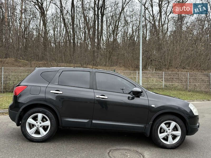 Позашляховик / Кросовер Nissan Qashqai 2008 в Києві