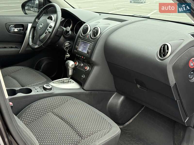 Внедорожник / Кроссовер Nissan Qashqai 2010 в Днепре