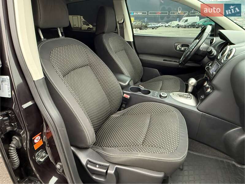 Внедорожник / Кроссовер Nissan Qashqai 2010 в Днепре