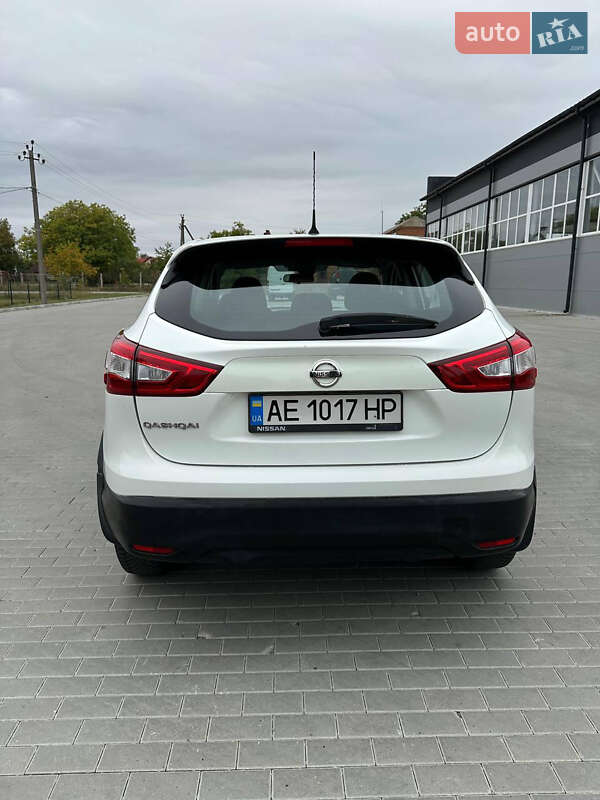 Позашляховик / Кросовер Nissan Qashqai 2015 в Бершаді