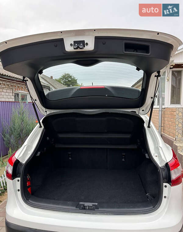 Позашляховик / Кросовер Nissan Qashqai 2015 в Бершаді