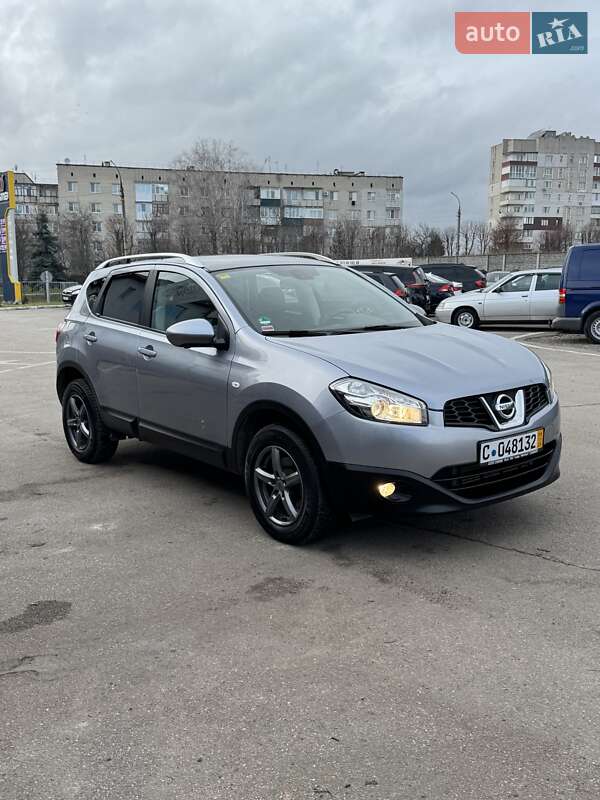 Позашляховик / Кросовер Nissan Qashqai 2012 в Кам'янці фото 3 Позашляховик / Кросовер Nissan Qashqai 2012 в Кам'янці