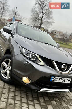 Внедорожник / Кроссовер Nissan Qashqai 2015 в Львове