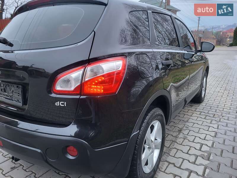 Внедорожник / Кроссовер Nissan Qashqai 2011 в Хмельницком