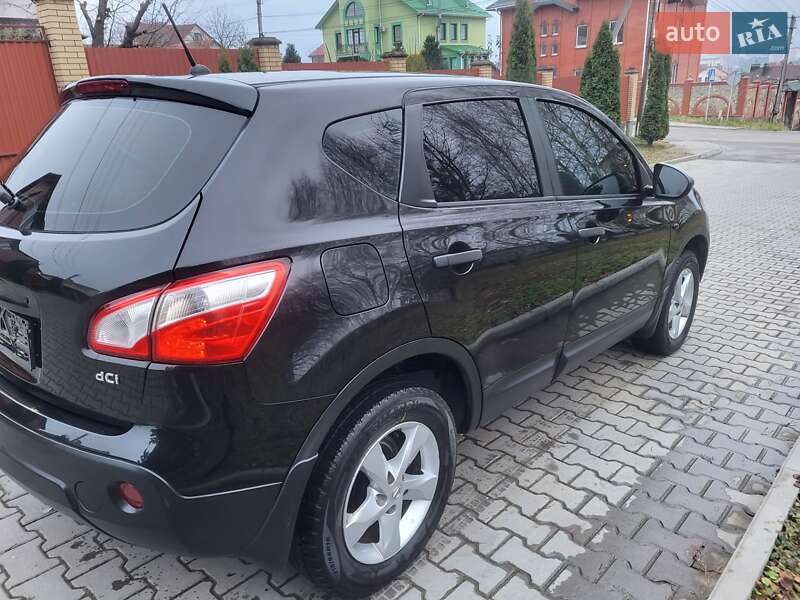 Внедорожник / Кроссовер Nissan Qashqai 2011 в Хмельницком