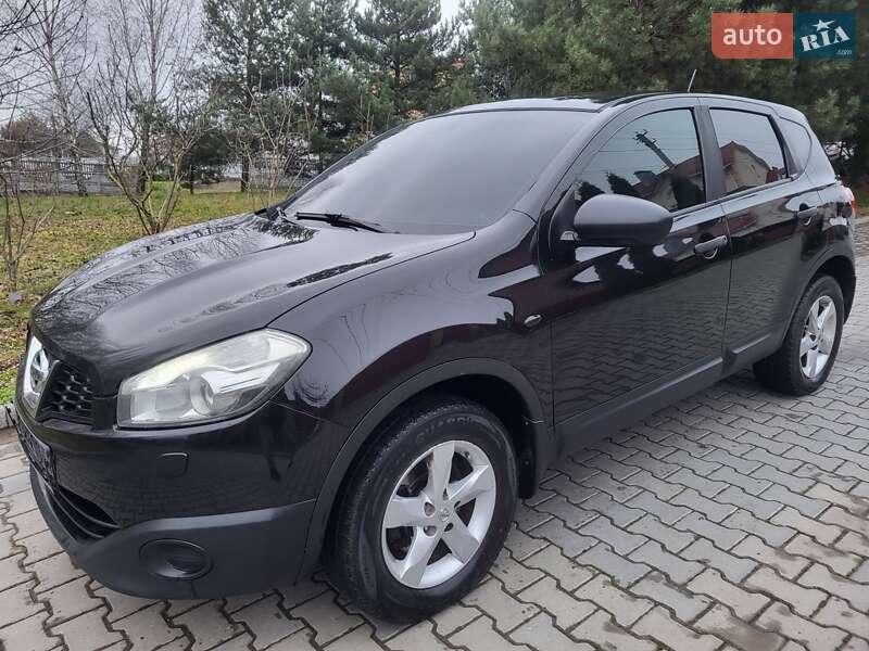 Внедорожник / Кроссовер Nissan Qashqai 2011 в Хмельницком