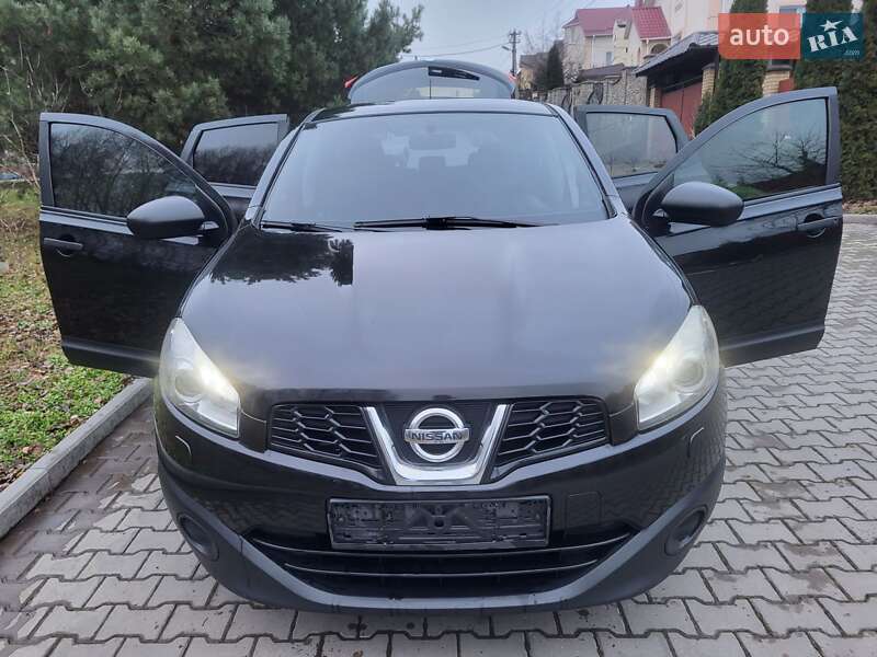 Внедорожник / Кроссовер Nissan Qashqai 2011 в Хмельницком