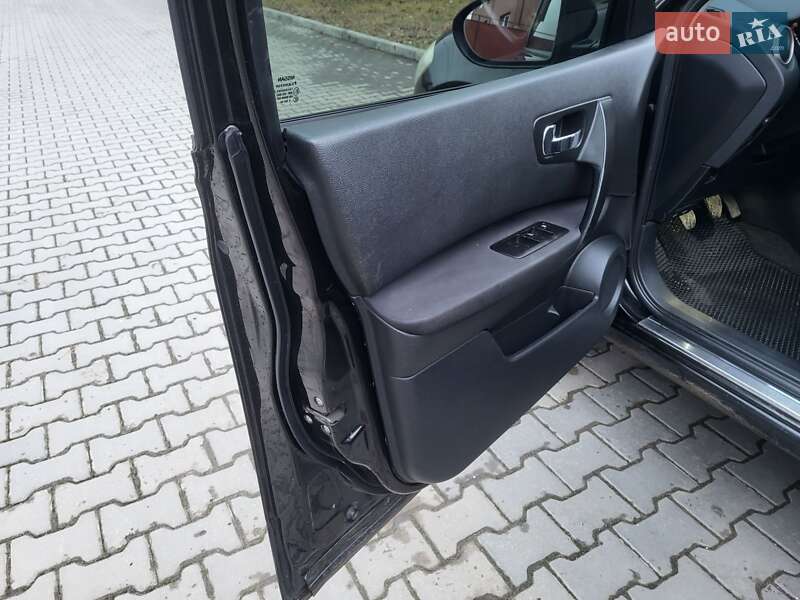 Внедорожник / Кроссовер Nissan Qashqai 2011 в Хмельницком