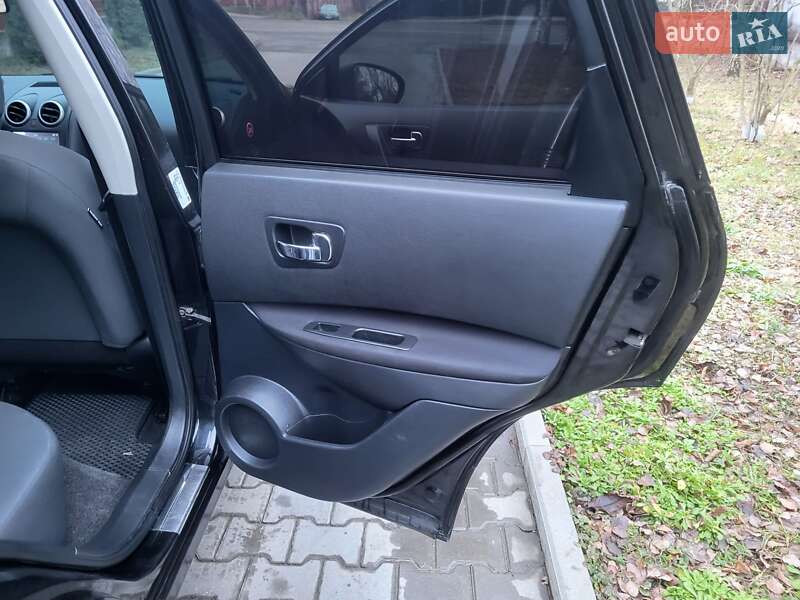Внедорожник / Кроссовер Nissan Qashqai 2011 в Хмельницком