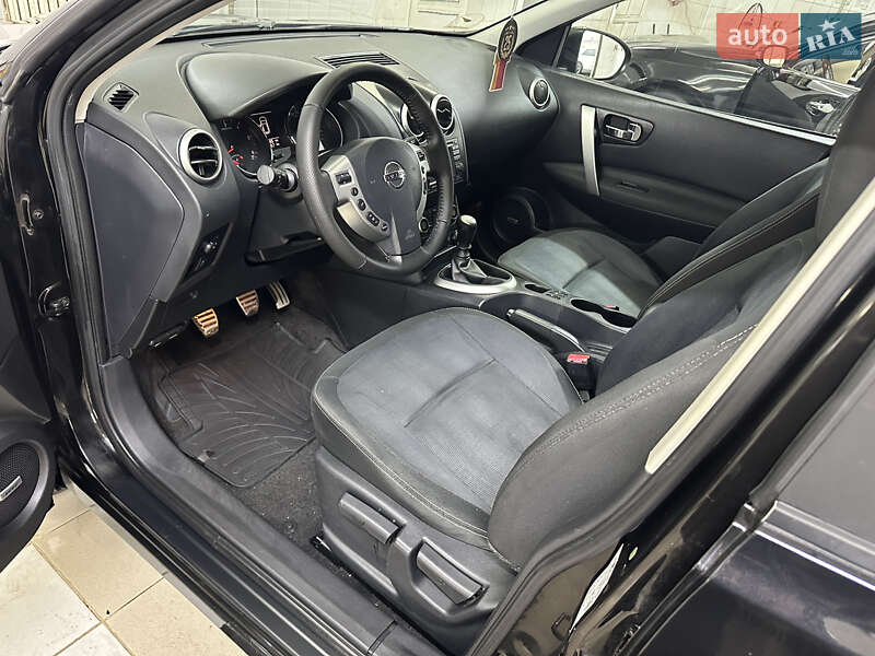 Внедорожник / Кроссовер Nissan Qashqai 2010 в Умани