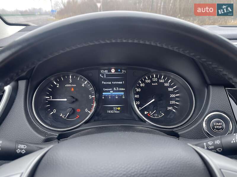 Позашляховик / Кросовер Nissan Qashqai 2015 в Ковелі