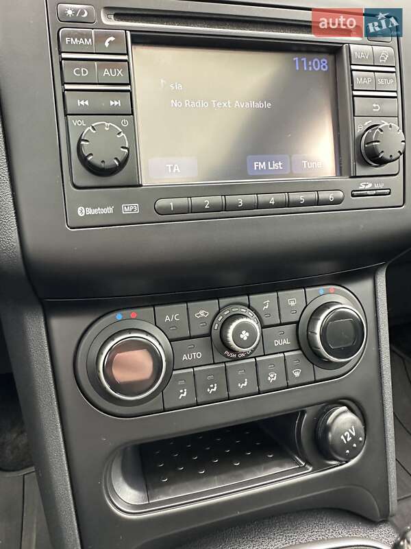 Позашляховик / Кросовер Nissan Qashqai 2011 в Сумах